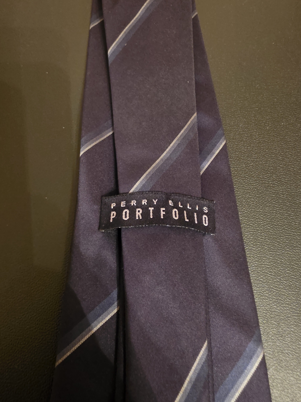 Perry Ellis Men's Navy Striped Tie
